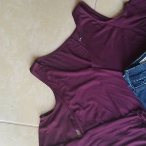 Francescas | Cold shoulder top V neck| Small